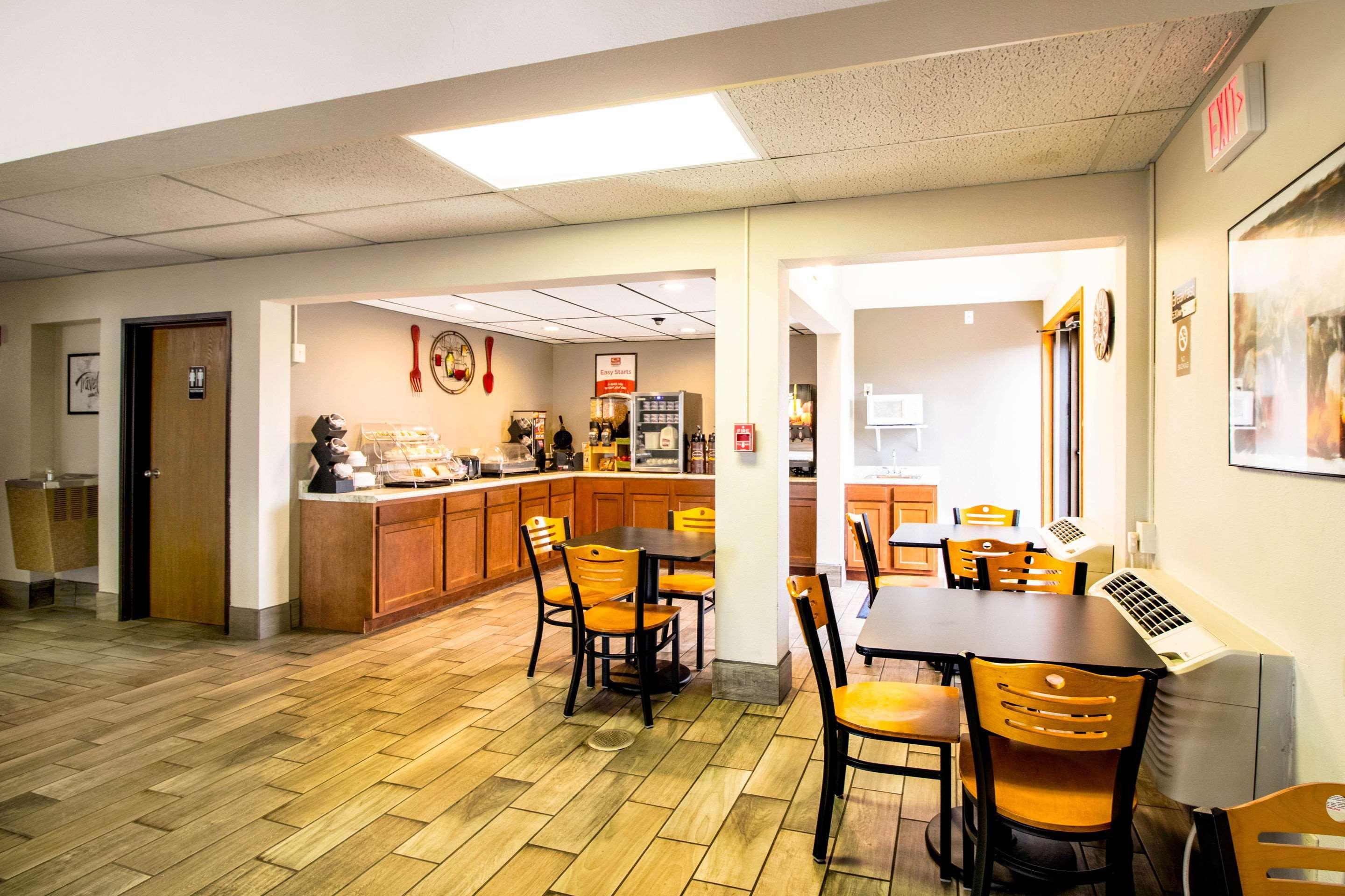 Econo Lodge Watertown Exteriér fotografie